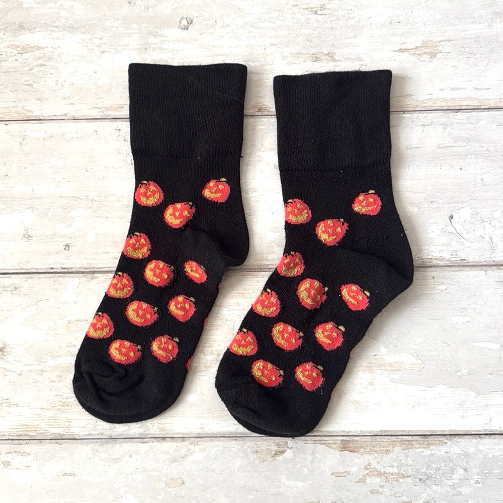 Halloween Jack-o’-lantern Pumpkin Crew Socks Black Orange OS Adult